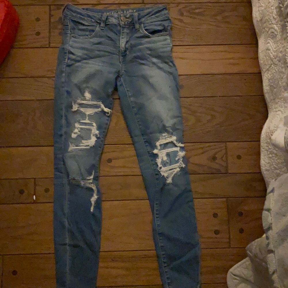 American Eagle Distressed Jeans